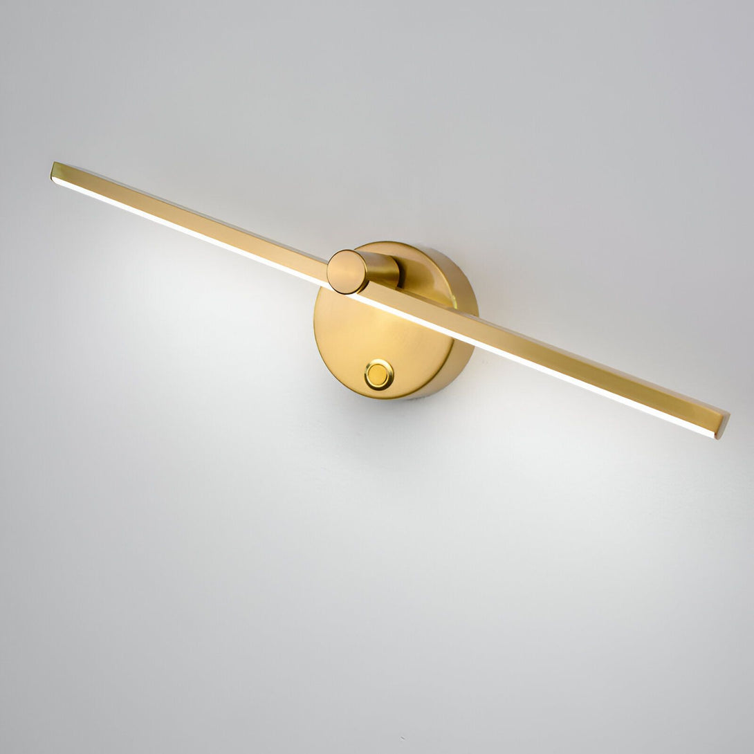 Une applique murale LED moderne et élégante avec une finition en laiton brossé. L'applique est dotée d'un interrupteur marche/arrêt intégré et d'un diffuseur en acrylique qui répartit uniformément la lumière. L'applique est idéale pour une utilisation dans les salles de bains, les cuisines et les autres pièces de la maison.