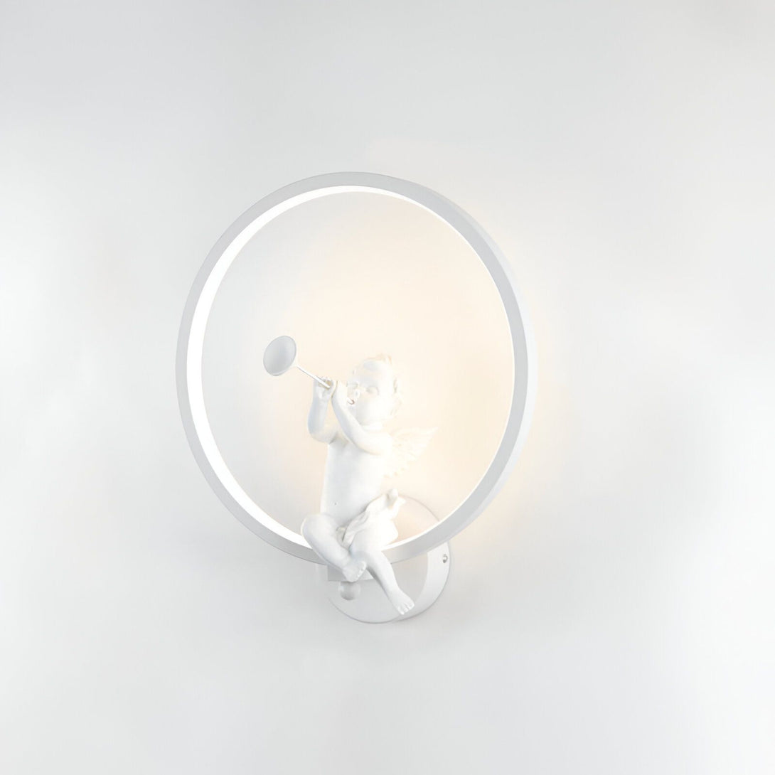 L'image représente une applique murale en forme d'ange. L'ange est assis sur un croissant de lune et joue de la trompette. L'applique est en résine blanche et mesure 20 cm de haut sur 15 cm de large. AN-3334103382,AN-1529359902,AN-8136348464,AN-7436885952,AN-4681565652,AN-5693716880,AN-5914425123,AN-9051240198,AN-5082815954,AN-0347214576,AN-6419850576,AN-6275254211,AN-6623671749,AN-5121635109,AN-9006292184,AN-3603812905,