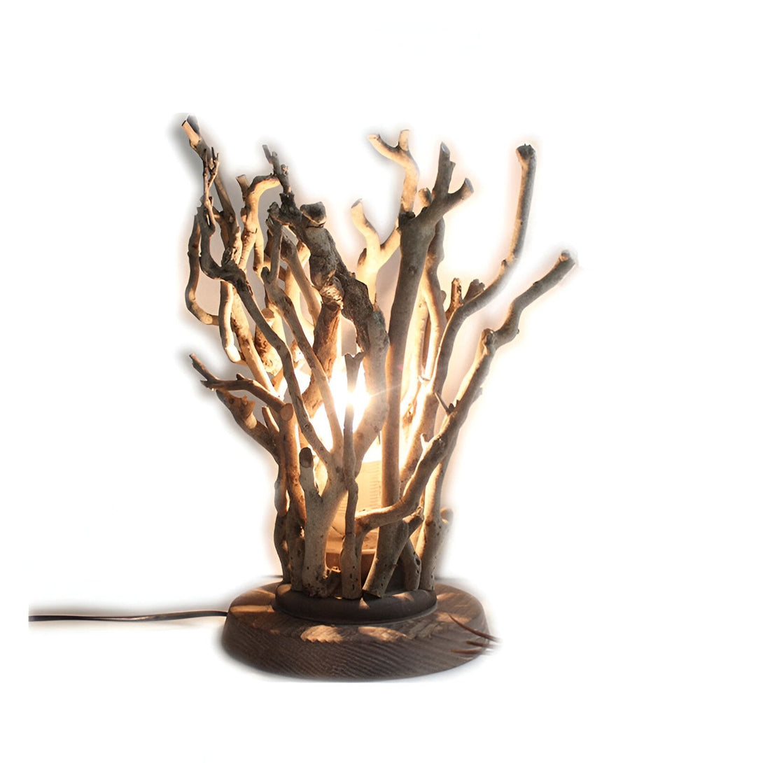 Une lampe en bois flotté avec une lumière chaude. AR-5394209219,