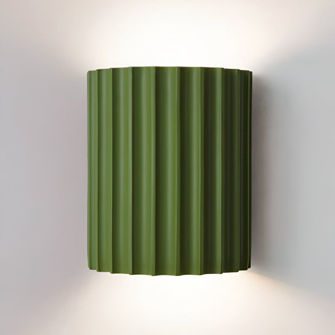 Une applique murale verte en forme de cactus. NE-721526775X,NE-8904744822,NE-2805852109,NE-679239677X,