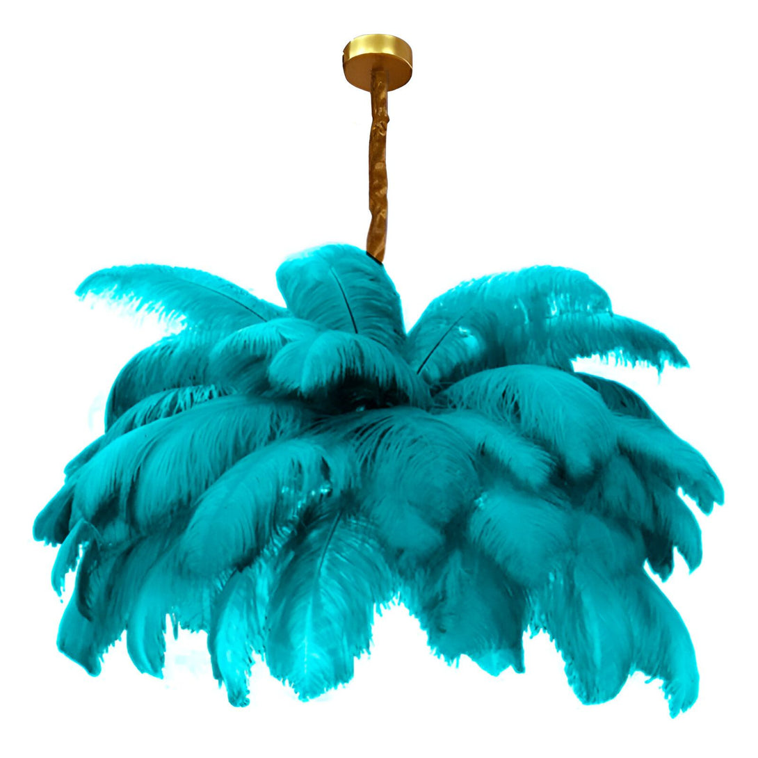 Une suspension en plumes d'autruche de couleur turquoise.