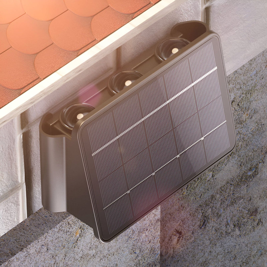 Le Luminaire Solaire est un lampadaire autonome alimenté par l'énergie solaire. Il est équipé de 3 spots orientables et d'un détecteur de mouvement. Il est idéal pour éclairer les extérieurs de la maison, comme les jardins, les terrasses ou les allées. SI-4093153280,