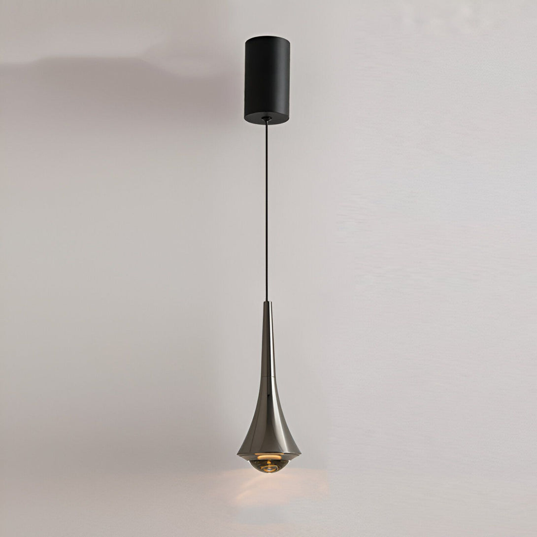 Une lampe suspendue au design moderne avec une finition en métal brossé. La lampe est en forme de goutte d'eau et émet une lumière douce et diffuse. Elle est parfaite pour une utilisation dans les cuisines, les salles à manger et les chambres à coucher. ZE-3378614501,ZE-8223343207,ZE-1459820703,ZE-2041588497,ZE-9070383764,ZE-1862051305,ZE-7474825015,ZE-4850905854,ZE-4789014282,ZE-9981981559,ZE-7734535305,ZE-6995901665,ZE-1304181170,ZE-6137778460,ZE-1876073462,ZE-9138558955,ZE-8855631640,ZE-051166611X,
