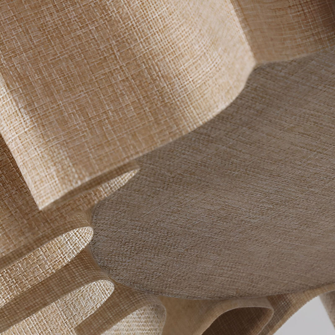 gros plan sur un abat-jour beige en tissu froissé CA-2898272442,CA-439891451X,CA-9452050160,CA-2079220012,CA-590871531X,CA-0576736929,CA-7708015111,CA-9291669369,CA-4924250511,CA-3510433556,CA-4748290552,CA-0662280849,