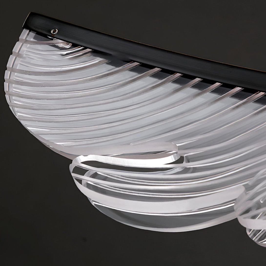 L'image montre un lustre moderne en forme de pétales de fleurs. Il est fabriqué en acrylique transparent et est suspendu au plafond par un fil noir. GY-5170316879,GY-4881346199,GY-6647132740,GY-5388717275,GY-0966797973,GY-1383188300,GY-2454560917,GY-0876059612,GY-0698843061,