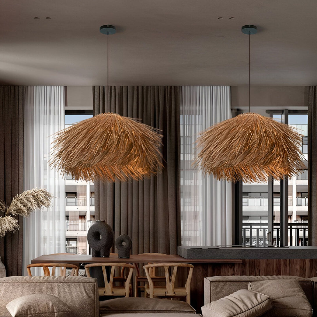 Deux suspensions en rotin tressé de forme conique sont accrochées au plafond d'une pièce à vivre. La lumière diffusee par les suspensions cree une ambiance chaleureuse et tamisee. LE-7019012248,LE-6447122180,LE-8828080094,LE-1530102642,LE-876691163X,LE-3091065766,LE-641121719X,LE-2381559361,LE-734421864X,LE-0865355223,LE-940544624X,LE-0532579674,LE-3435650982,LE-5652309148,LE-3999872918,LE-4390019473,LE-2991673931,LE-301532571X,LE-3560375452,LE-8912833669,